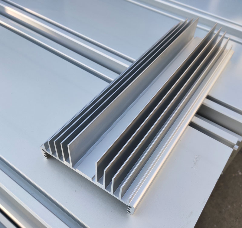 91视频美女午夜黄片免费视频散热器