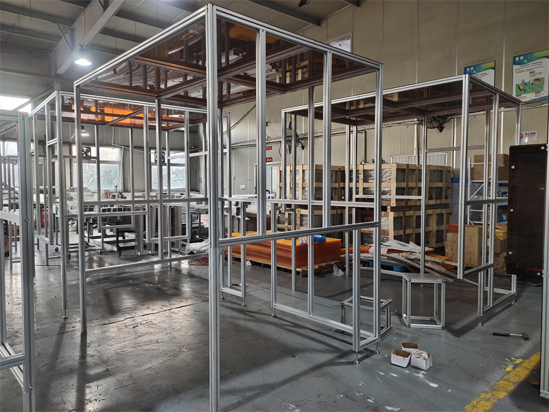 91视频美女午夜黄片免费视频防护罩加工组装