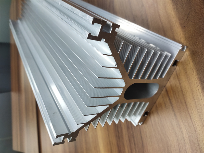 散热片91视频美女午夜黄片免费视频外壳