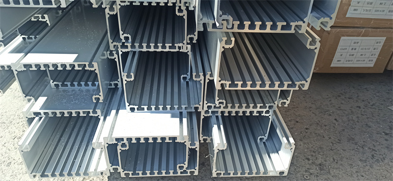 工业91视频美女午夜黄片免费视频开模挤压